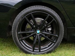 BMW 320 XDRIVE Touring M-Sportpakett MHEV LCI 2.0 140kW