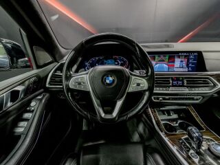 BMW X7 3.0 195kW