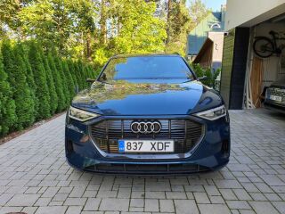 Audi e-tron 55 Quattro 300 kW 158kW