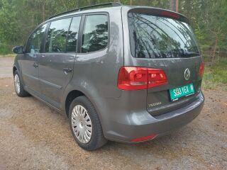 Volkswagen Touran 1.6 77кВ