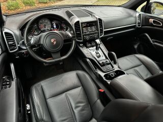 Porsche Cayenne 4.8 V8 294kW