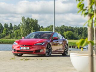 Tesla Model S Dual Motor 386kW 158kW