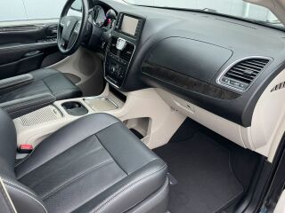 Lancia Voyager Platinum Stow&Go 2.8 CRD 131kW