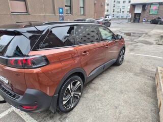 Peugeot 5008 1.5 96kW