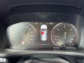 Volvo V60 AWD Momentum 2.0 D4204T4 110kW