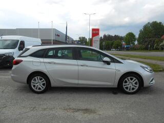 Opel Astra Sports Tourer 1.6 81кВ