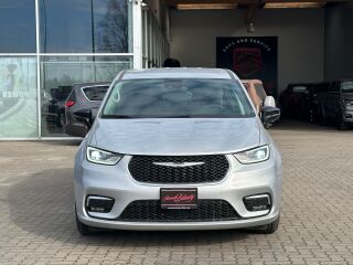 Chrysler Pacifica Select NEW 3.6 V6 Pentastar 162kW