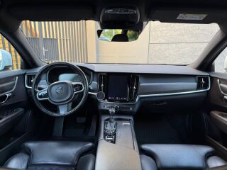 Volvo V90 Cross Country D4 AWD 2.0 140kW