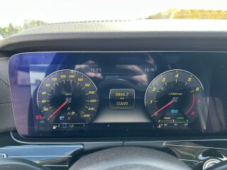 Mercedes-Benz CLS 450 AMG 4MATIC CLS53 LOOK 3.0 270kW