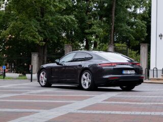 Porsche Panamera GTS 4.0 V8 338kW