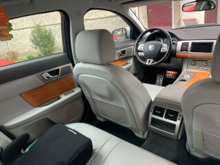 Jaguar XF 2.7 152kW