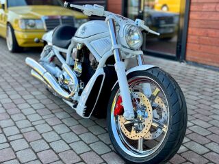Harley-Davidson VRSCAW V-Rod V2 Revolution 92kW