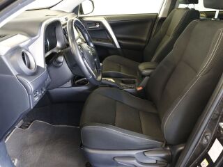 Toyota RAV4 Luxury 114кВ