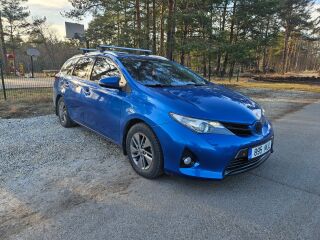 Toyota Auris 1.8 73kW