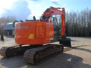 Hitachi ZX225US LC-6 8400h