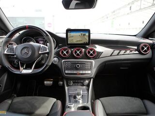 Mercedes-Benz CLA 45 AMG Shooting Brake DRIVERS PACKAGE 2.0 280kW