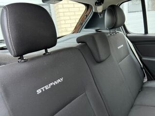 Dacia Sandero Stepway Laureate 1.6 62кВ