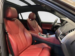 BMW X6 xDrive40i M-Sportpakett 3.0 250kW