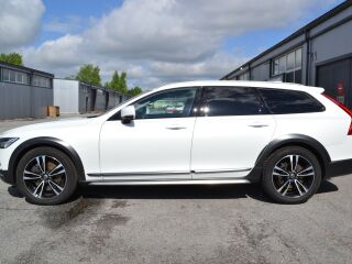 Volvo V90 Cross Country 2.0 140kW