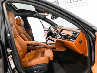 BMW 740 Facelift Individual X-drive 3.0 230kW