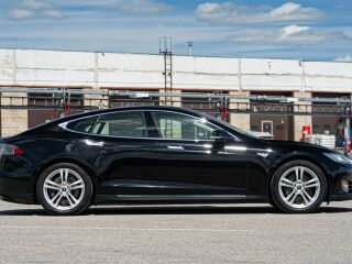 Tesla Model S 85D 270kW 270кВ