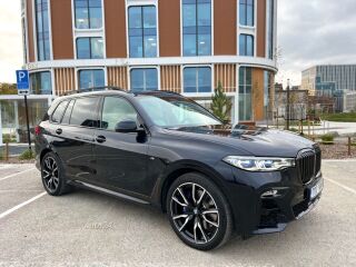 BMW X7 M-Sportpakett Individual 3.0 195kW