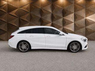Mercedes-Benz CLA 220 4-Matic AMG 2.0 135kW