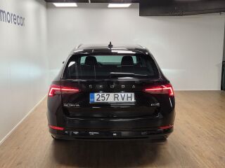 Skoda Octavia Combi Elegance 1.5 110kW