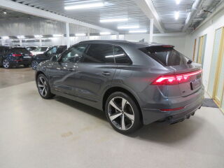 Audi Q8 SUV S line 55 TFSI e quattro 3.0 250kW