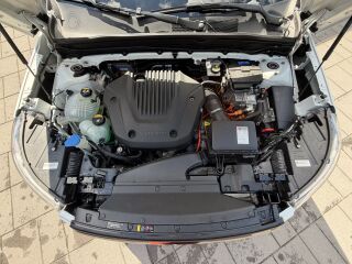 Volvo XC40 R-DESIGN INTELLI SAFE PRO GEARTRONIC RECHARGE 1.5 T5 Twin-Engine PLUG-IN-HYBRID 60 + 132kW
