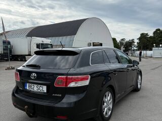 Toyota Avensis 2.0 93кВ