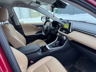 Toyota RAV4 SUV Premium 4WD Multidrive 2.0 M20A Valvematic 129kW