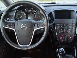 Opel Astra 1.6 100кВ
