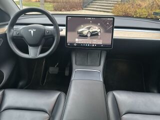 Tesla Model Y Long Range AWD 258kW
