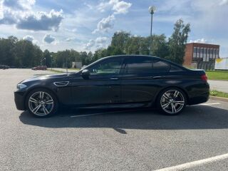 BMW M5 4.4 412кВ