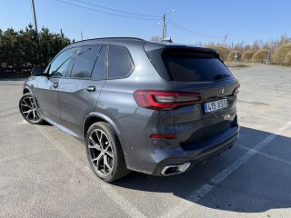 BMW X5 xDrive40i MHEV M sportpakett 3.0 MHEV 245kW
