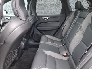 Volvo XC60 R-DESIGN 2.0 145kW