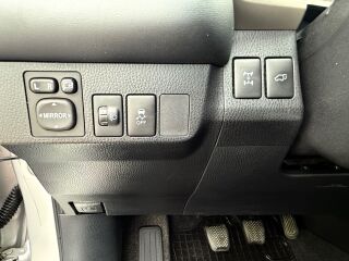 Toyota RAV4 AWD 4x4 Comfort EU5 2.2 R4 D-4D TDI 110кВ