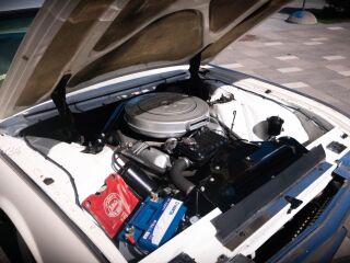 Ford Thunderbird 6.4 V8 221kW