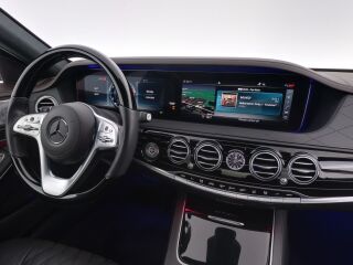 Mercedes-Benz Mercedes-Maybach 560 4Matic 4.0 V8 345kW