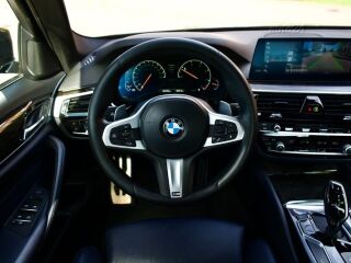 BMW 520 M-Sportpakett Shadowline xDrive 2.0 B47 140kW