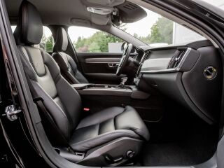 Volvo V90 Cross Country D5 AWD PRO 2.0 173кВ