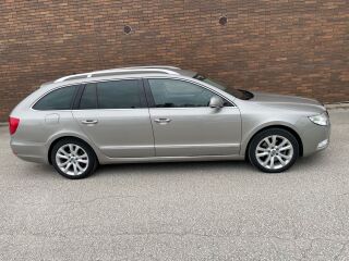 Skoda Superb 4 x 4 2.0 TDI 103кВ