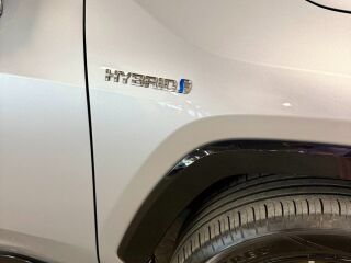 Toyota RAV4 Style + FL 2.5 131kW