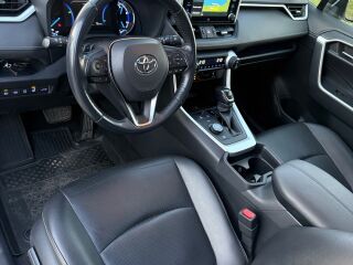 Toyota RAV4 Premium Plus