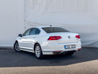 Volkswagen Passat Highline R-Line 1.8 TSI 132kW