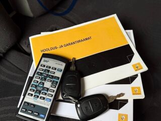 Renault Trafic Long passenger FAMILY 2.0 84kW