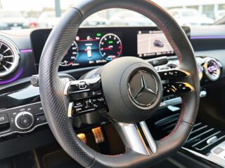 Mercedes-Benz CLA 200 AMG Night Package 1.3 120kW