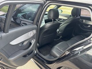 Mercedes-Benz C 220 D AMG 4MATIC 2.0 143kW