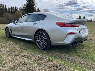 BMW M850 4.4 390kW